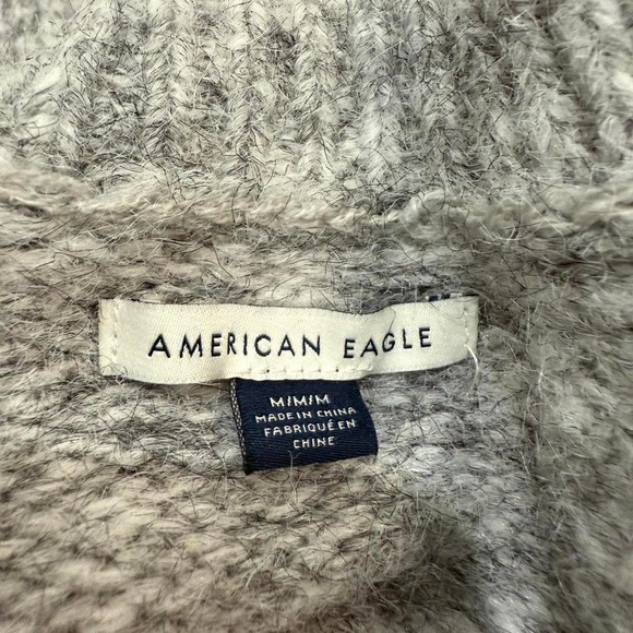 Grey American‎ Eagle cropped sweater - Picture 7 of 8